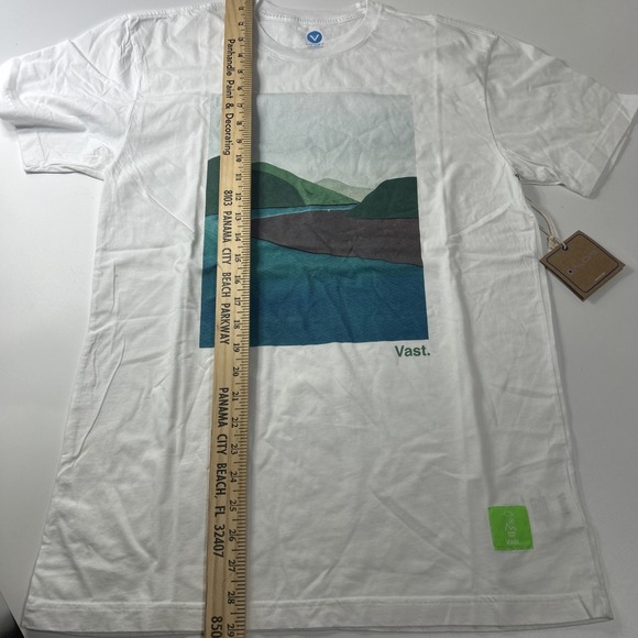 Vast Life Graphic T Shirt Size Medium NWT - Picture 3 of 10